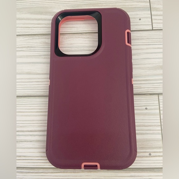 iPhone 14 Pro phone cases (never used) - Picture 4 of 9
